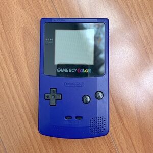 Game Boy Color - Purple (excellent condition)